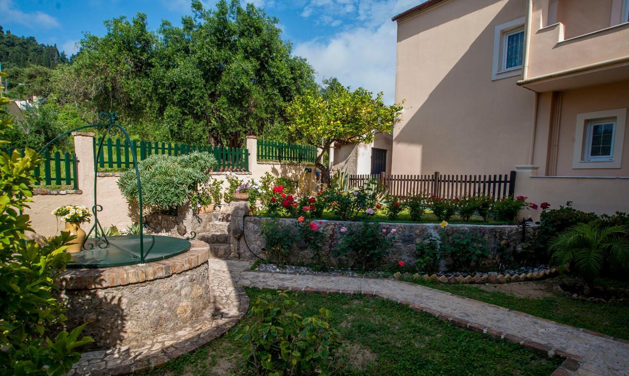 Villa Romantica Perama  Exterior foto