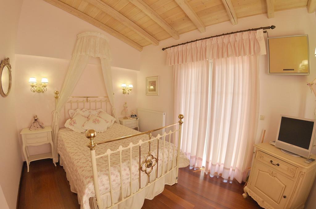 Villa Romantica Perama  Cameră foto